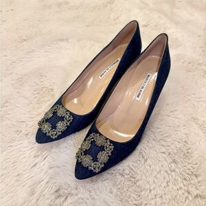 Manolo Blahnik Hangisi 70 Denim Pumps